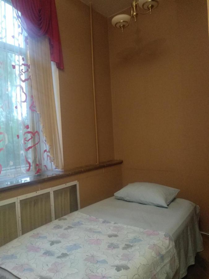 Центр, Євгена Коновальця, 3 Apartment Lutsk Ngoại thất bức ảnh