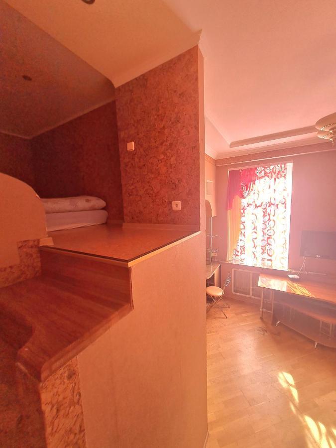 Центр, Євгена Коновальця, 3 Apartment Lutsk Ngoại thất bức ảnh